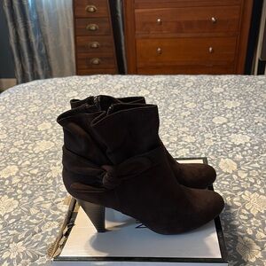 Elegant Brown Ankle Boots